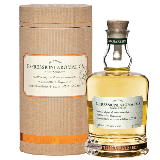 Marzadro Grappa Espressioni Aromatica / 43 % vol / 0,7 Liter-Flasche in Geschenk-Dose