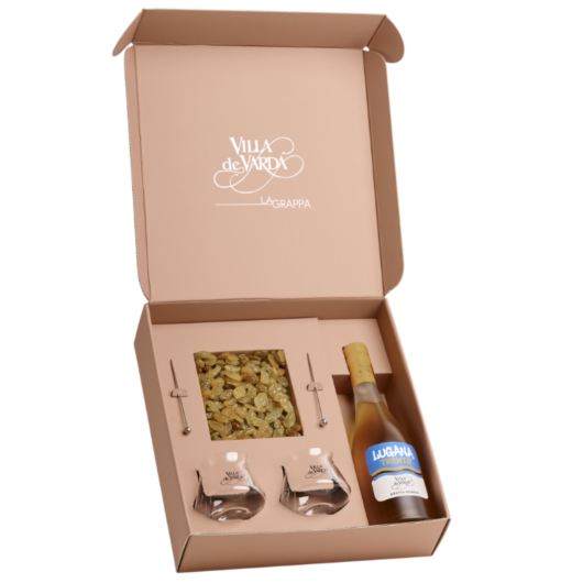 Villa de Varda Geschenkset Grappa Lugana Trent 8° + 2 Gläser + Accessoires / 38 % vol / 0,5 l in GB