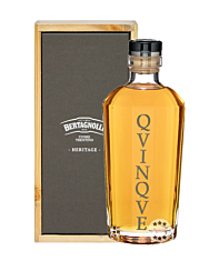 Bertagnolli QVINQVE Heritage Grappa Riserva Barrique 5 Jahre / 42 % Vol. / 0,7 Liter-Flasche in Holzbox