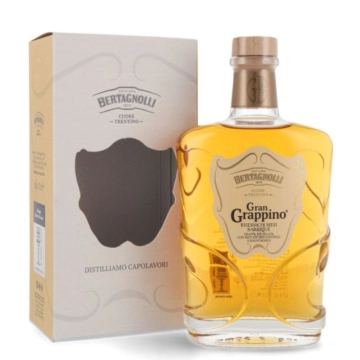 Bertagnolli Gran Grappino Barrique Grappa / 42 % Vol. / 0,7 Liter-Flasche in Geschenkbox